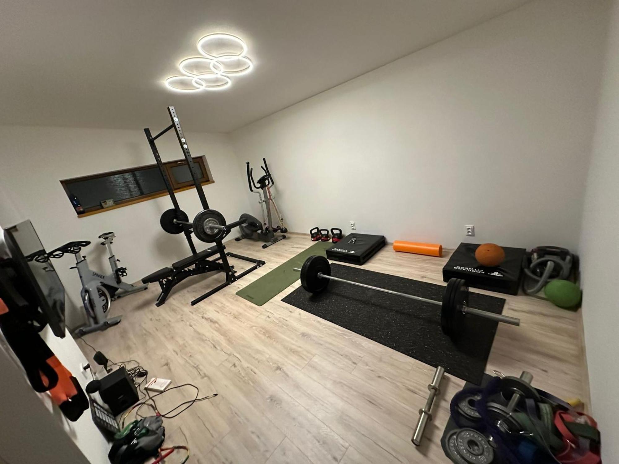 Villa Gold Nova Lesna Bagian luar foto